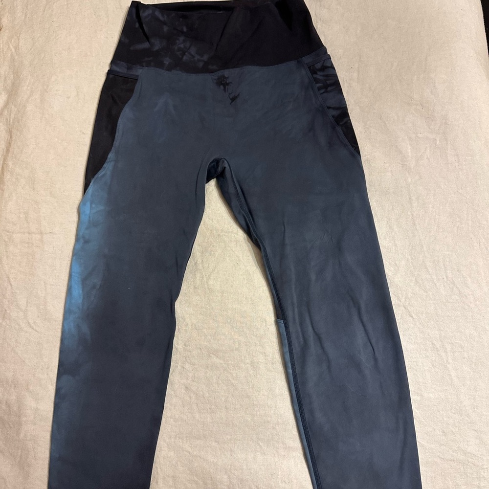 Born Primitive Black and Blue Leggings